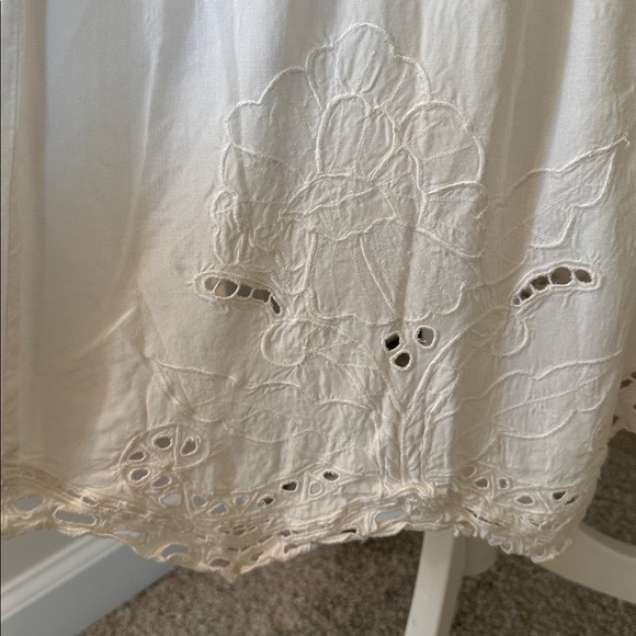 Vintage M.P.H White Embroidered Eyelet Lace Maxi Skirt. Size 1X - Picture 4 of 4